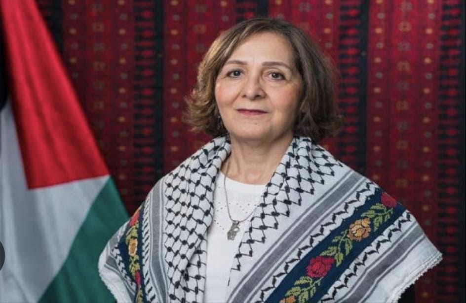 الأستاذة آمال سعيد الأغا